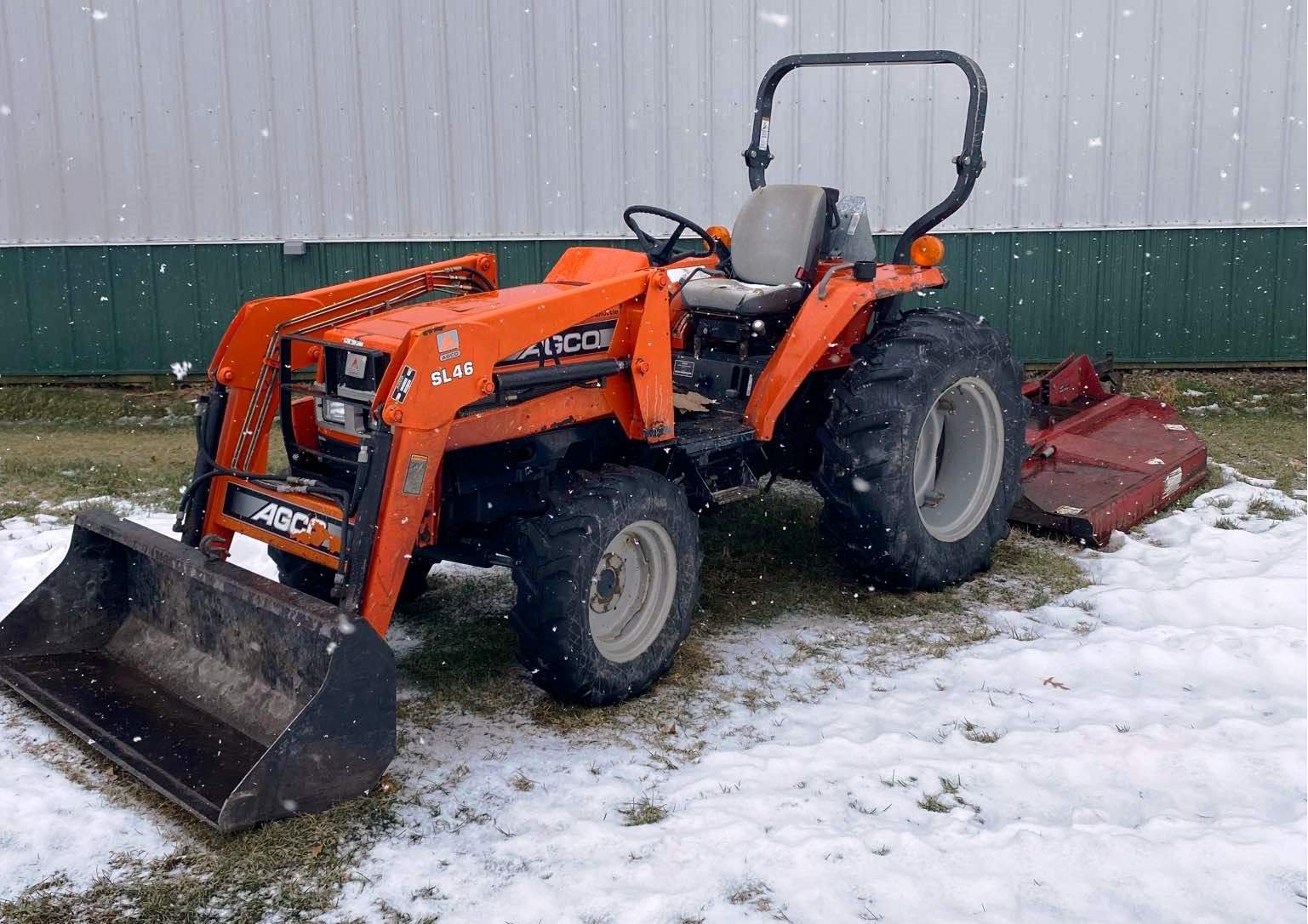 AGCO ST35 tractor