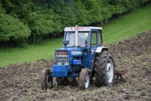 Ford 7000 tractor