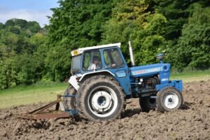 Ford 7000 tractor