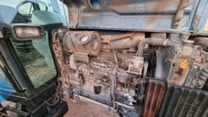 Ford 8340 engine