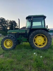 John Deere 2250