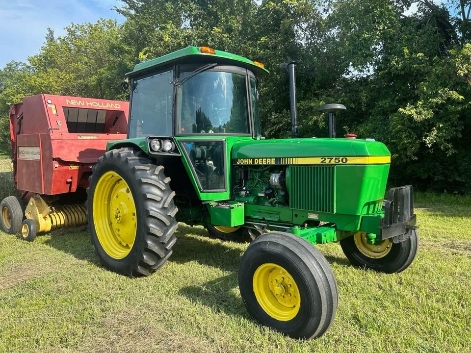 John Deere 2750
