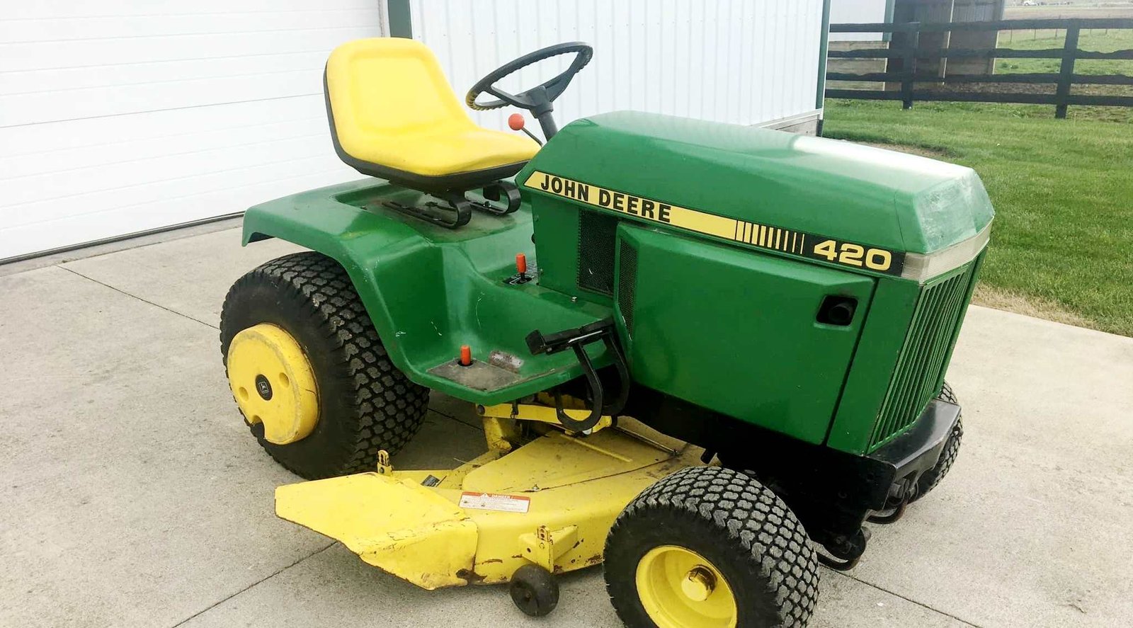 John Deere 420