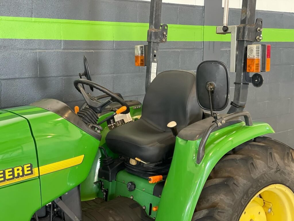 John Deere 4400