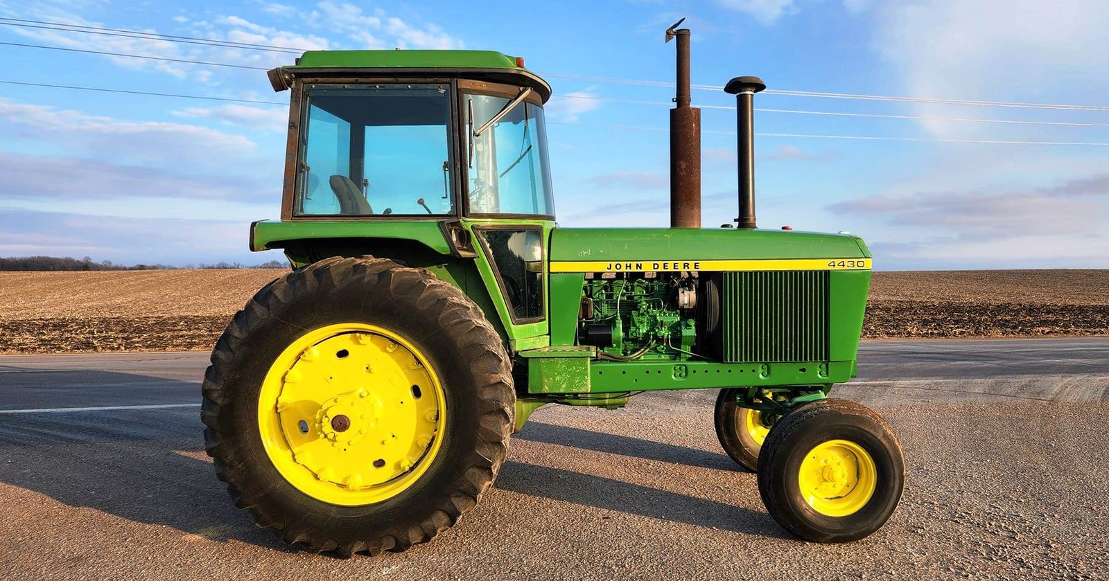 John Deere 4430