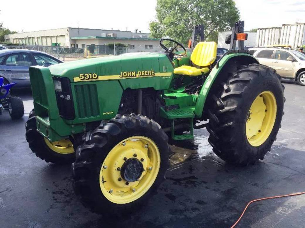 John Deere 5310