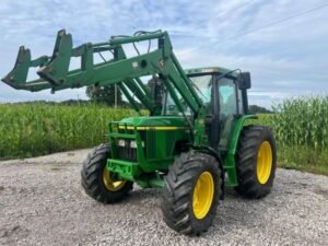 John Deere 6110