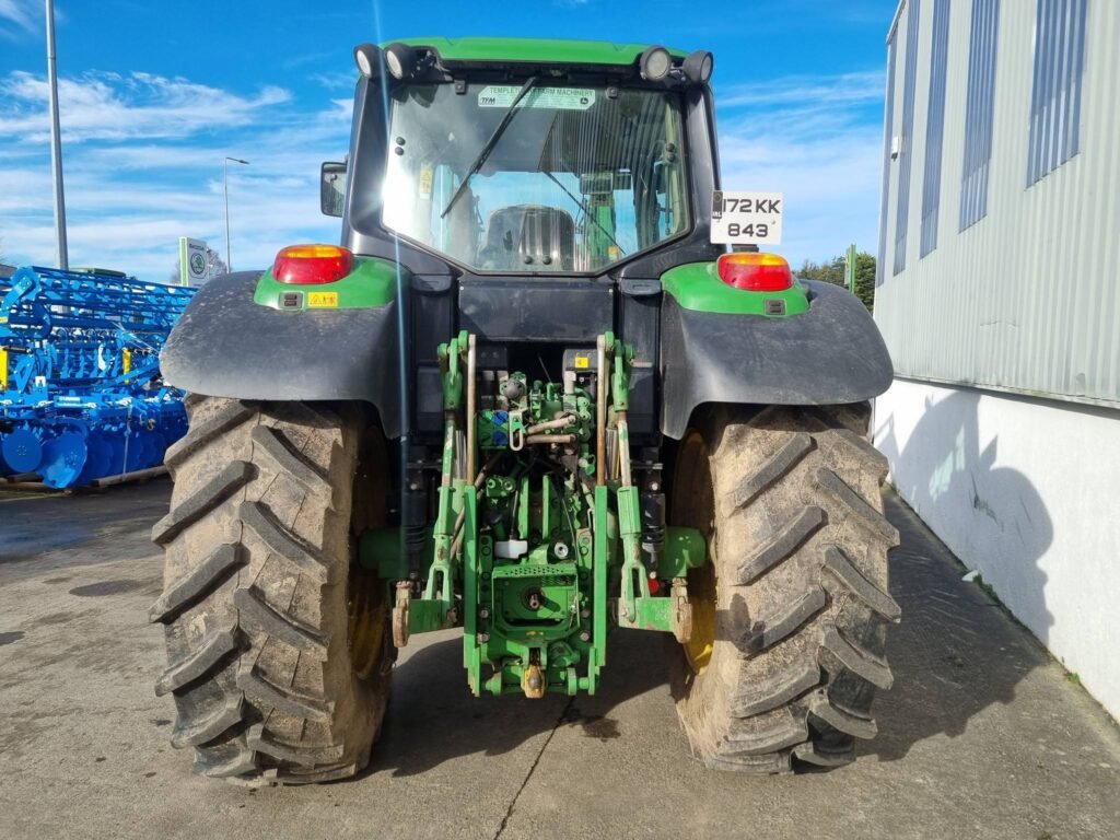 John Deere 6110M
