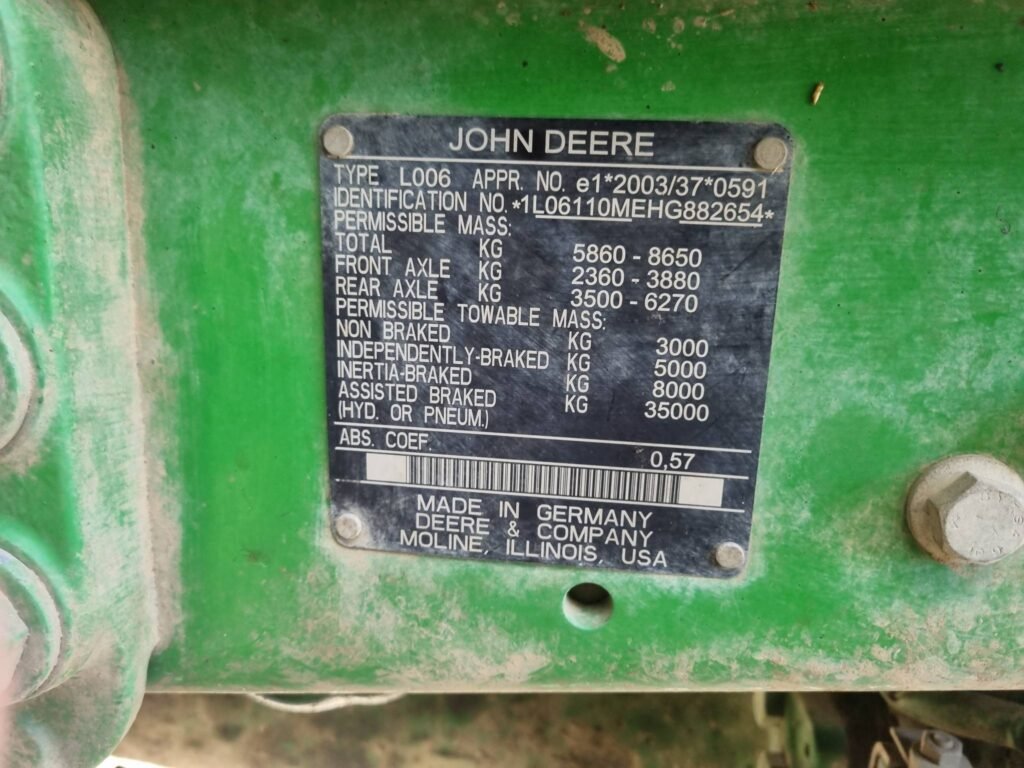 John Deere 6110M