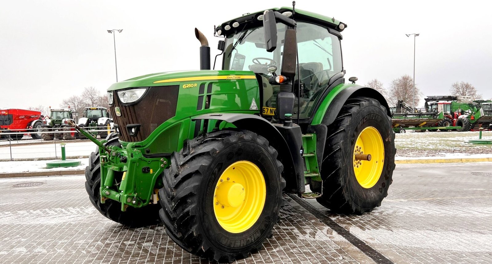 John Deere 6250R