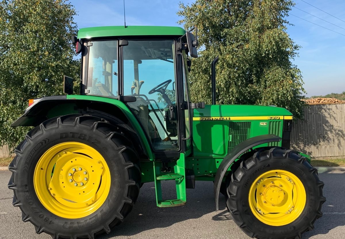 John Deere 6310