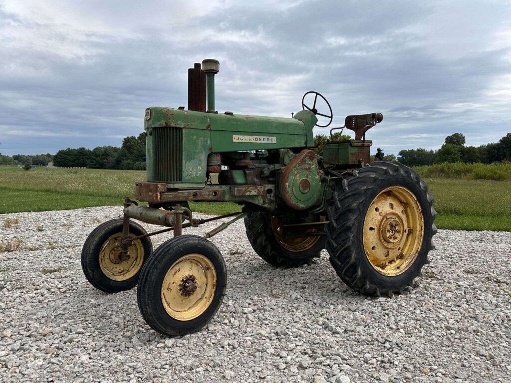 John Deere 730
