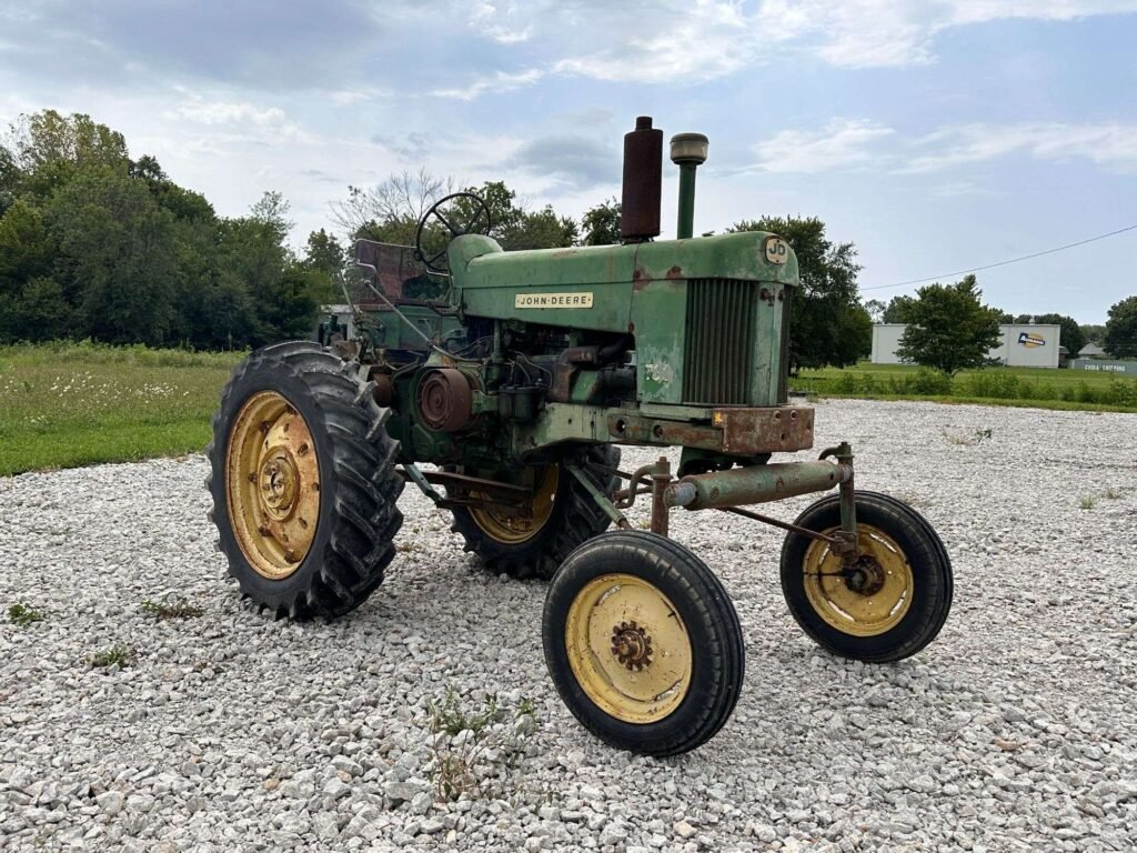 John Deere 730