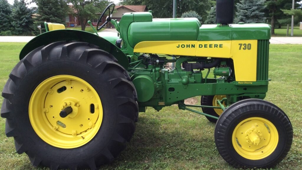 John Deere 730
