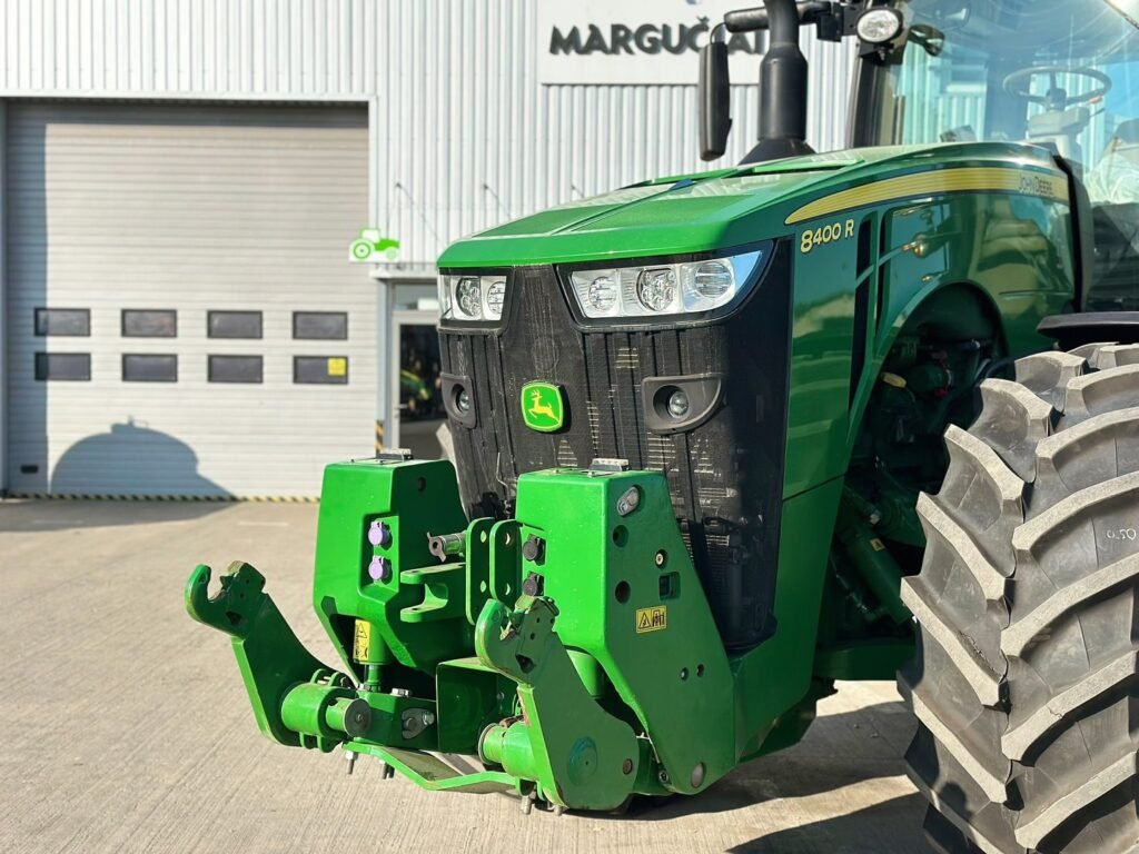 John Deere 8400R