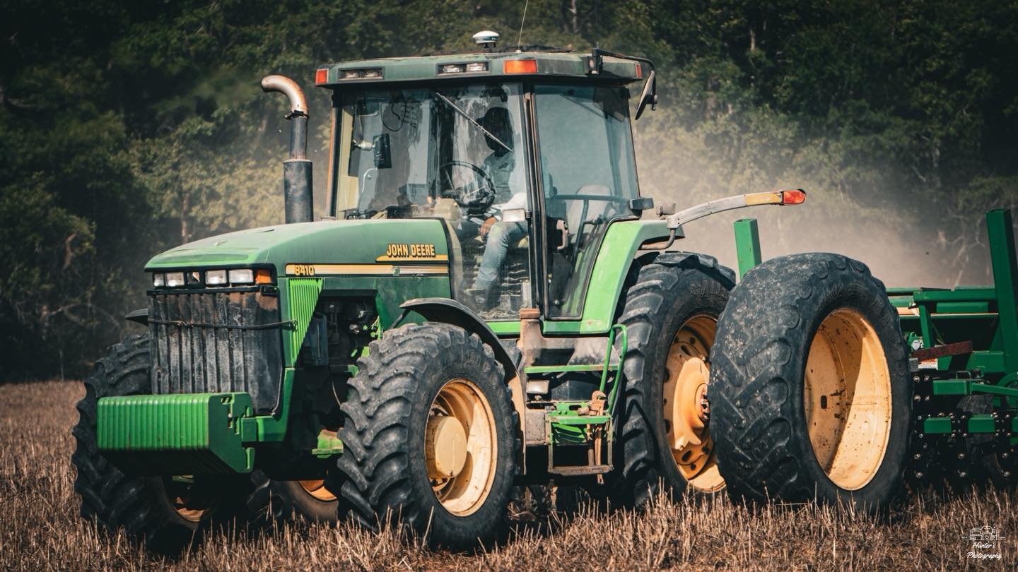 John Deere 8410