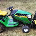 John Deere D105