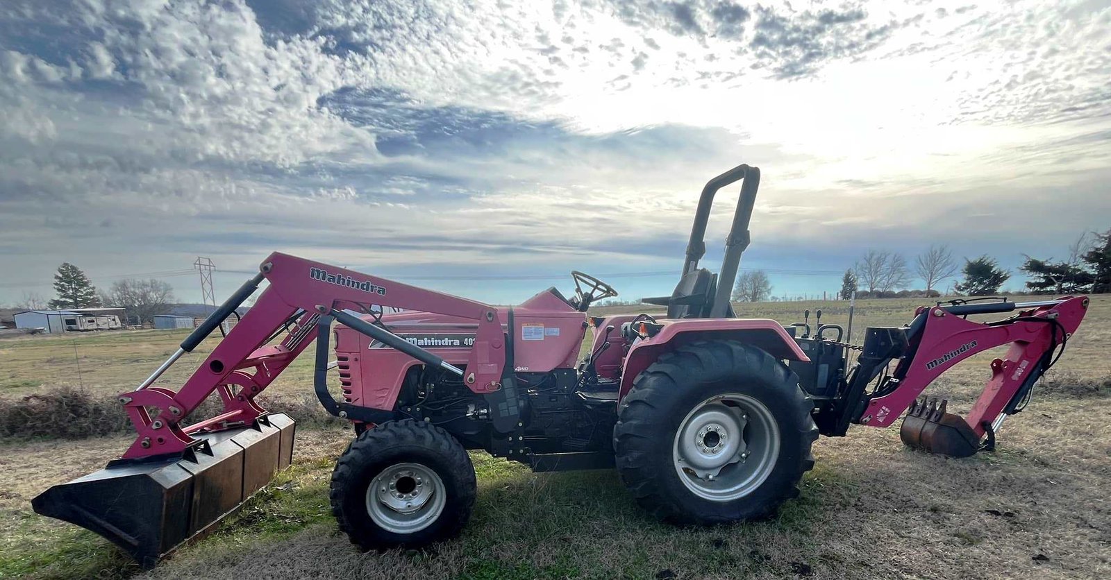 Mahindra 4025