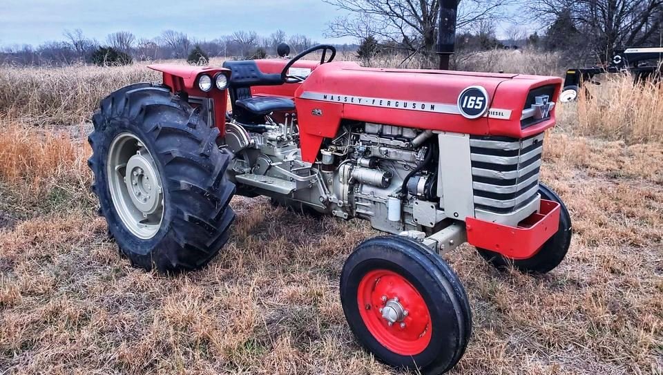 Massey Ferguson 165