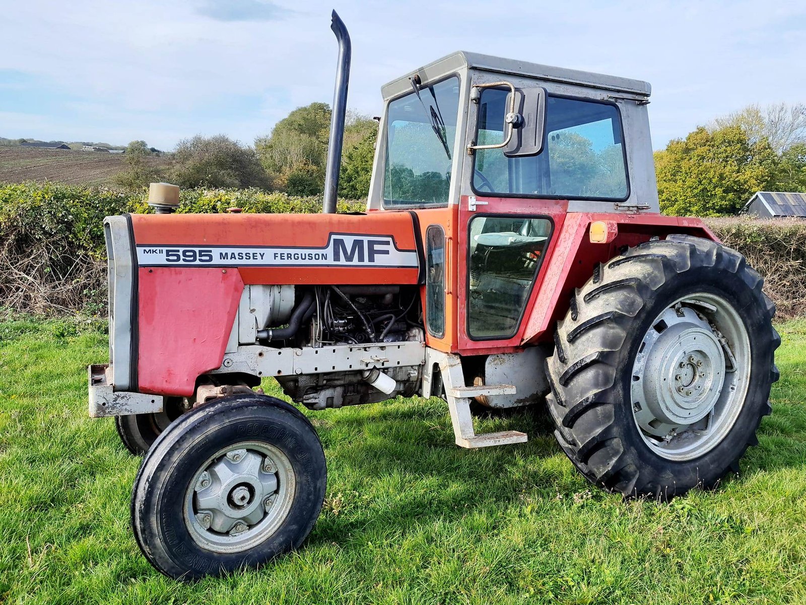 Massey Ferguson 595