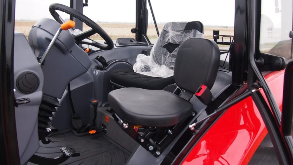 Zetor Major 80 interior