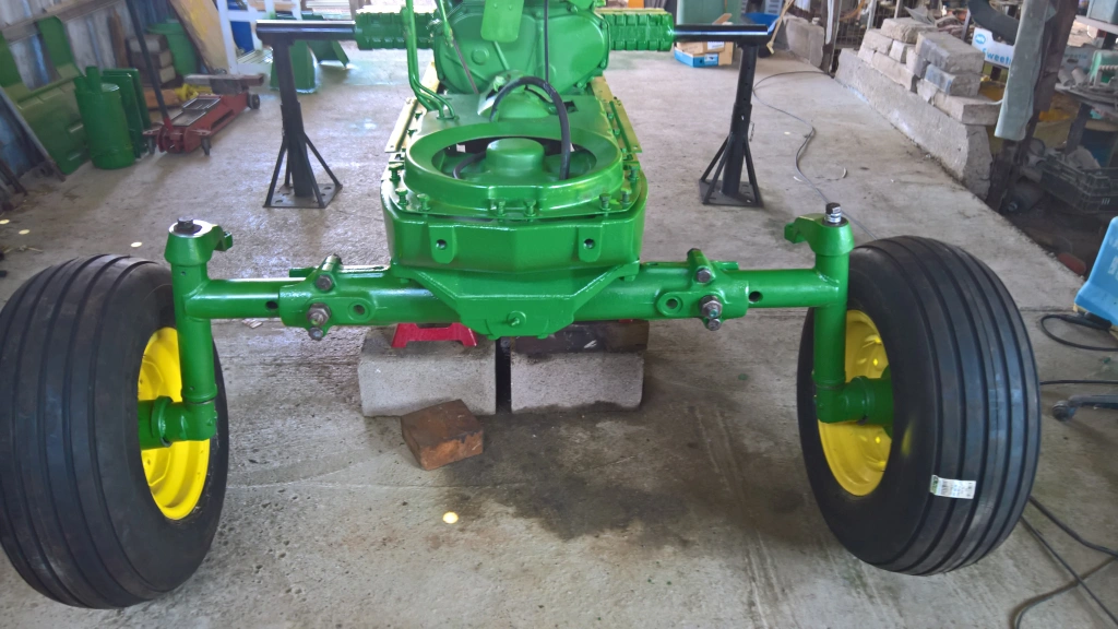 John Deere 3020 front wheels