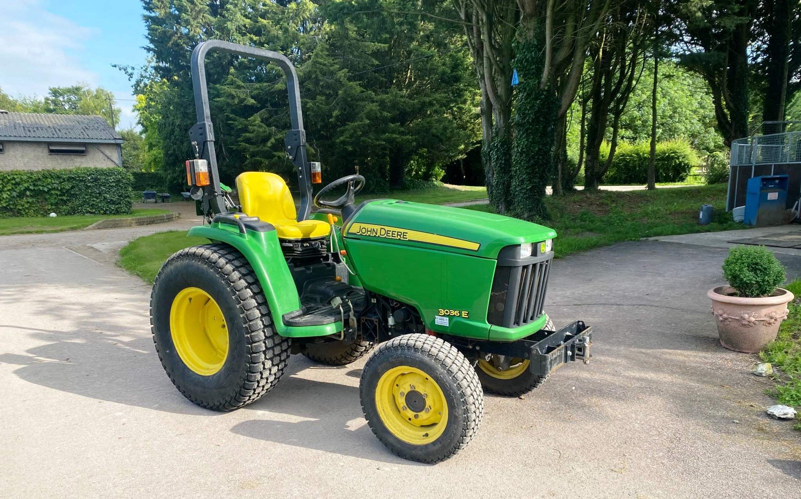 john-deere-3036E