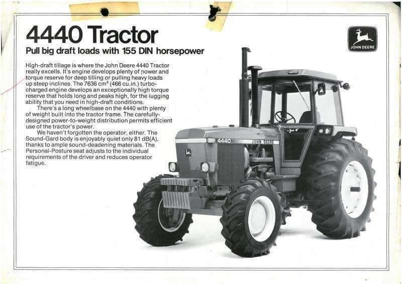 John Deere 4440