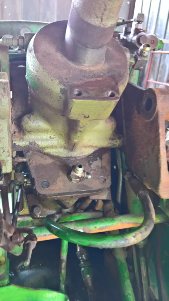John Deere 3020 steering valve
